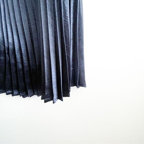 Essue Navy Pleated Skirt Side Zip Women's S - Picture 3 of 9